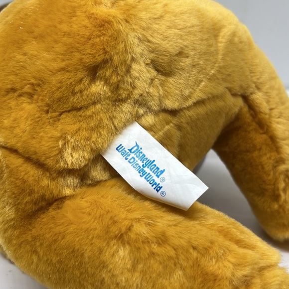 Vintage Disneyland Resorts Safari Winnie the Pooh Stuffed Toy - Picture 5 of 5